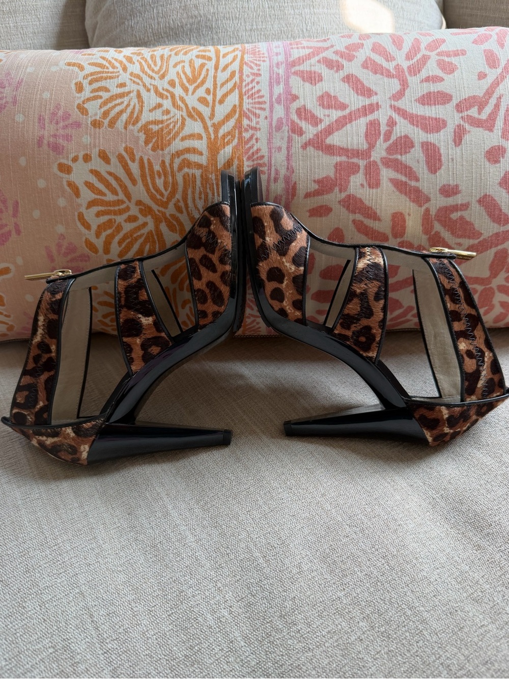 MICHAEL Michael Kors Berkley T-Strap Leopard Haircalf Heels. Women's Size: 6.5 - Picture 6 of 11
